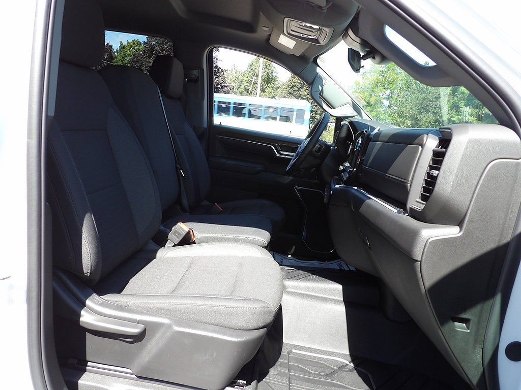 2025 Chevrolet Silverado 1500 LT (2FL)