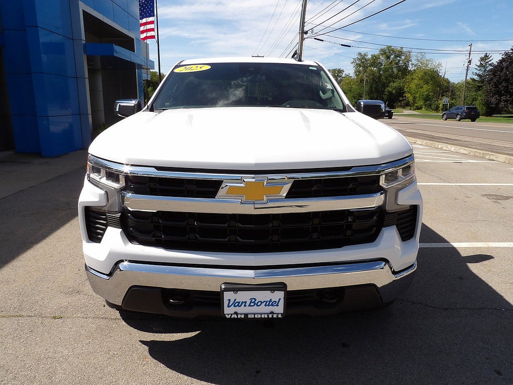 2025 Chevrolet Silverado 1500 LT (2FL)