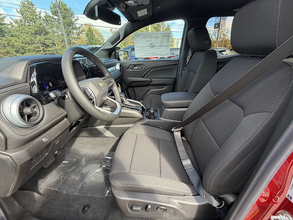 2026 Chevrolet Colorado LT - Photo 10