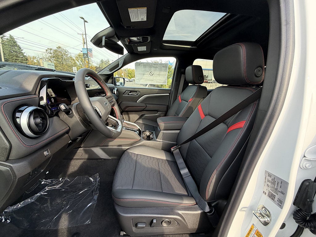 2026 Chevrolet Colorado Z71 - Photo 10