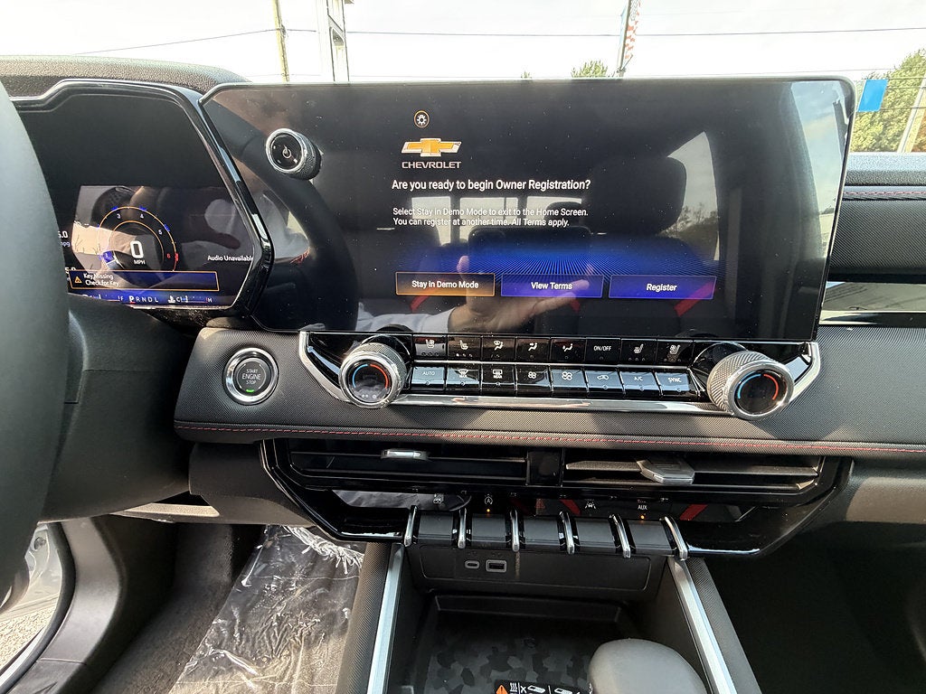 2026 Chevrolet Colorado Z71 - Photo 13