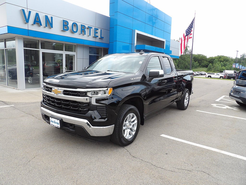 2024 Chevrolet Silverado 1500 LT (2FL)