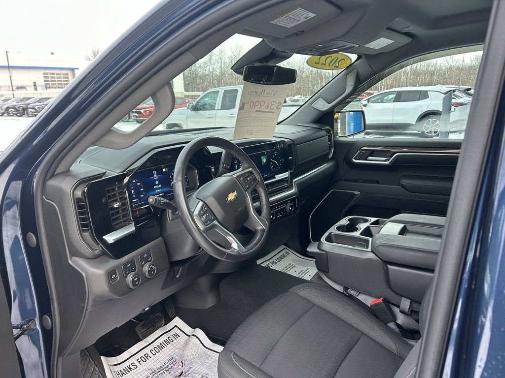 2022 Chevrolet Silverado 1500 LT (2FL)