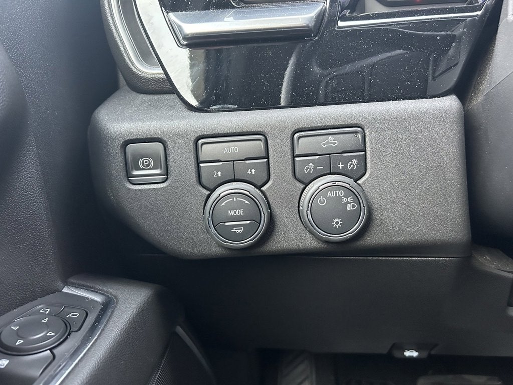 2022 Chevrolet Silverado 1500 LT (2FL)