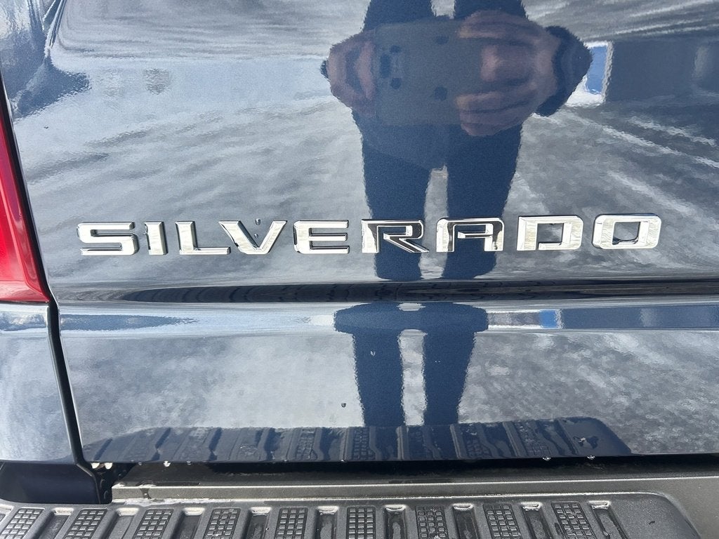 2022 Chevrolet Silverado 1500 LT (2FL)