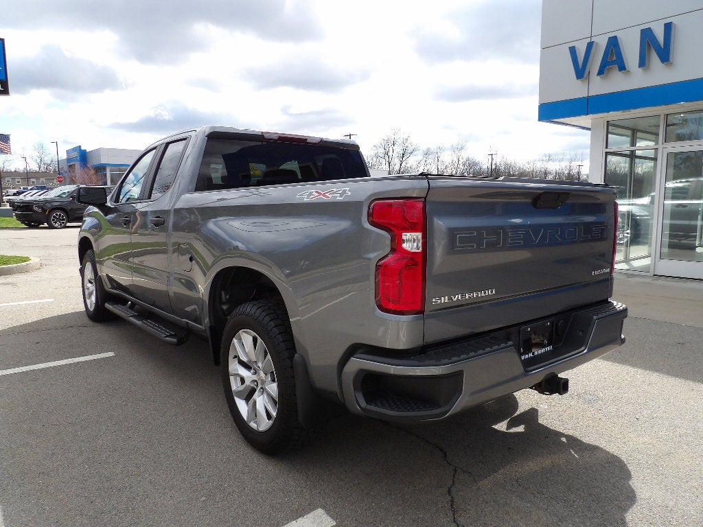 2021 Chevrolet Silverado 1500 Custom