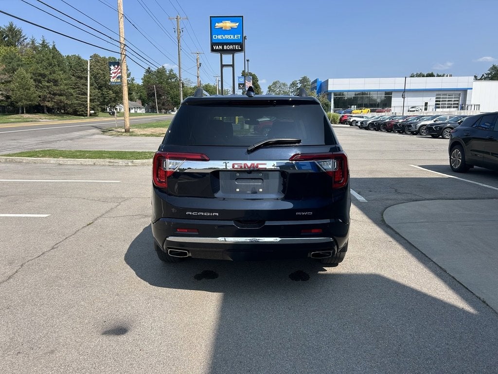 2021 GMC Acadia Denali