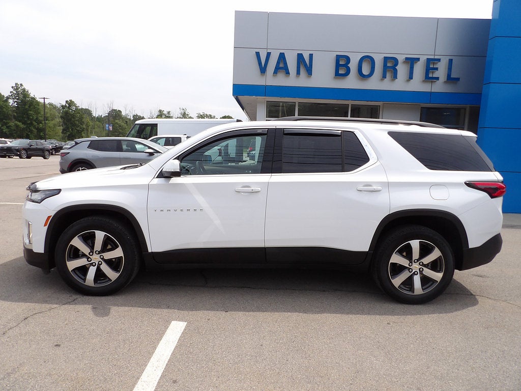 2022 Chevrolet Traverse LT Leather