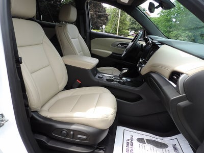 2022 Chevrolet Traverse LT Leather