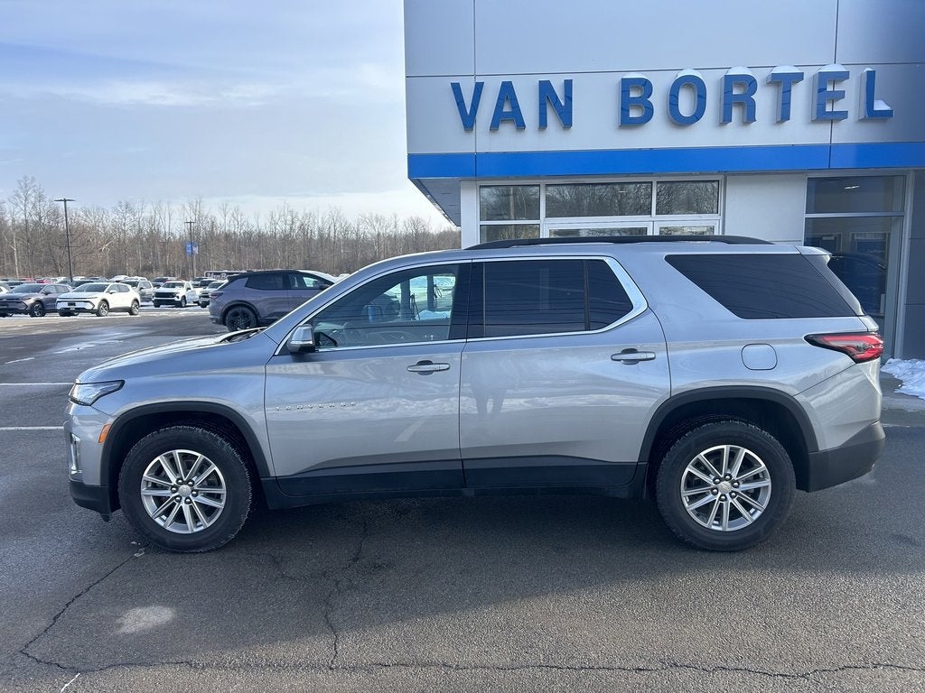 2023 Chevrolet Traverse LT Cloth