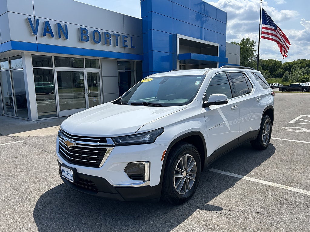 2023 Chevrolet Traverse LT Cloth
