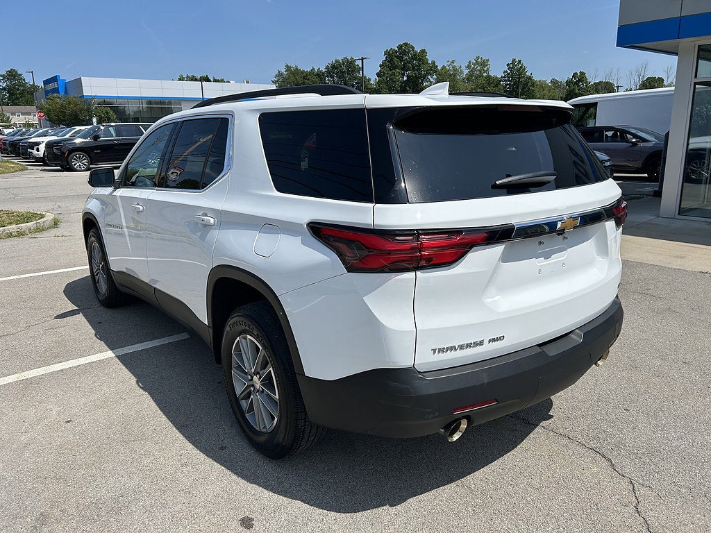 2023 Chevrolet Traverse LT Cloth