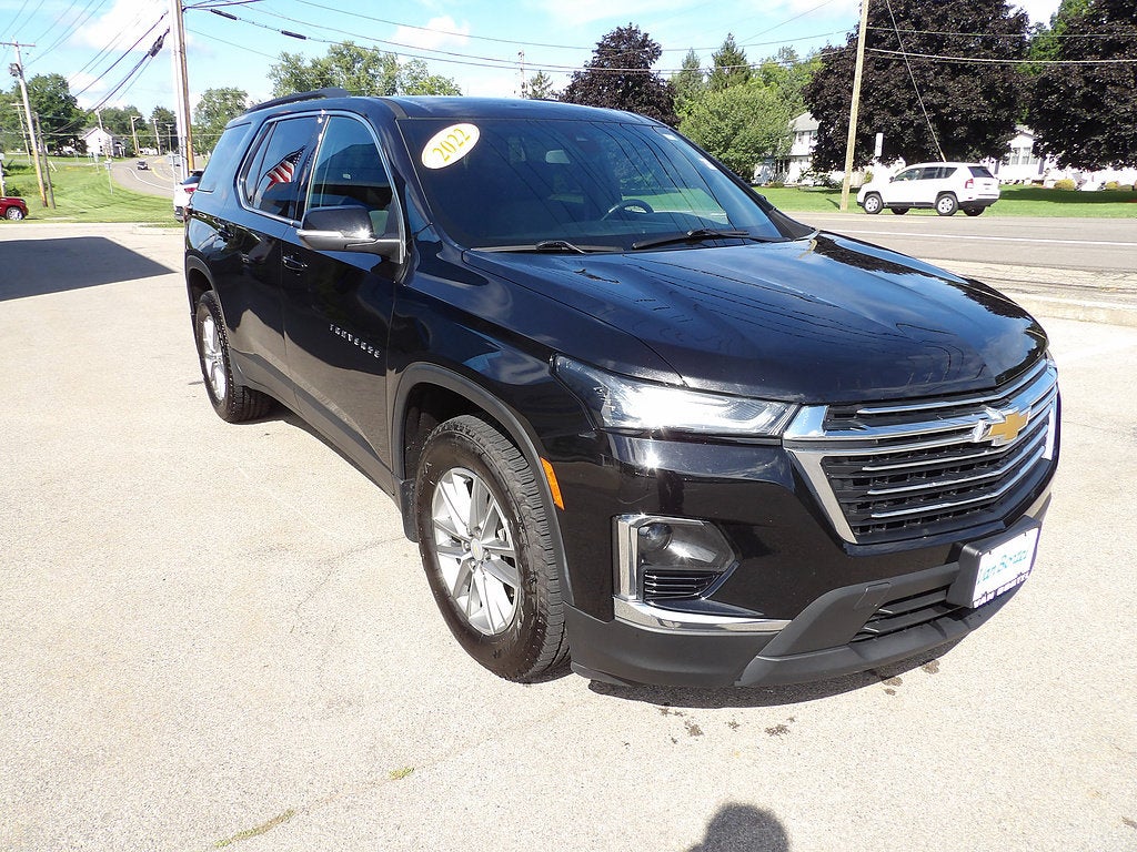 2022 Chevrolet Traverse LT Cloth