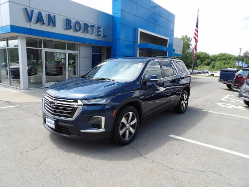 2023 Chevrolet Traverse LT Leather