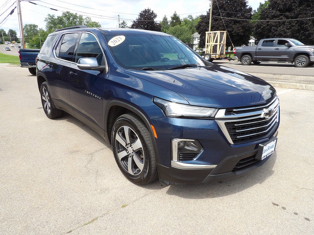 2023 Chevrolet Traverse LT Leather