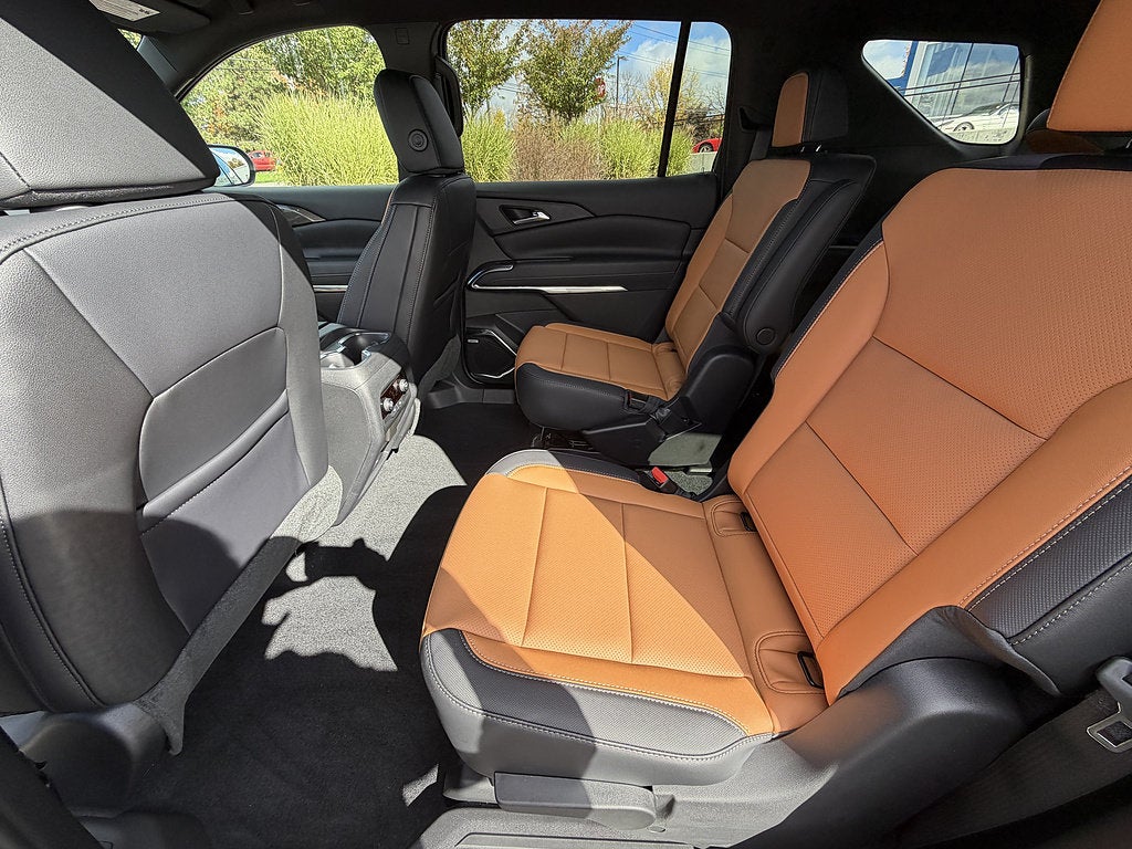 2027 Chevrolet Traverse Z71 - Photo 17