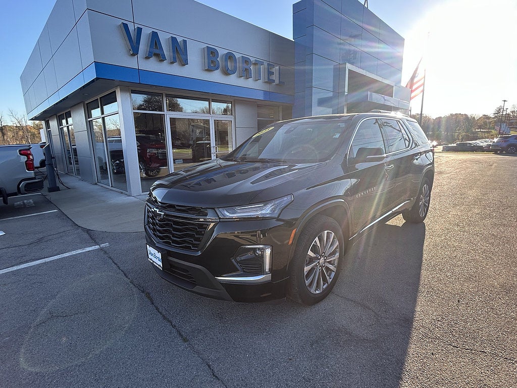 2023 Chevrolet Traverse Premier