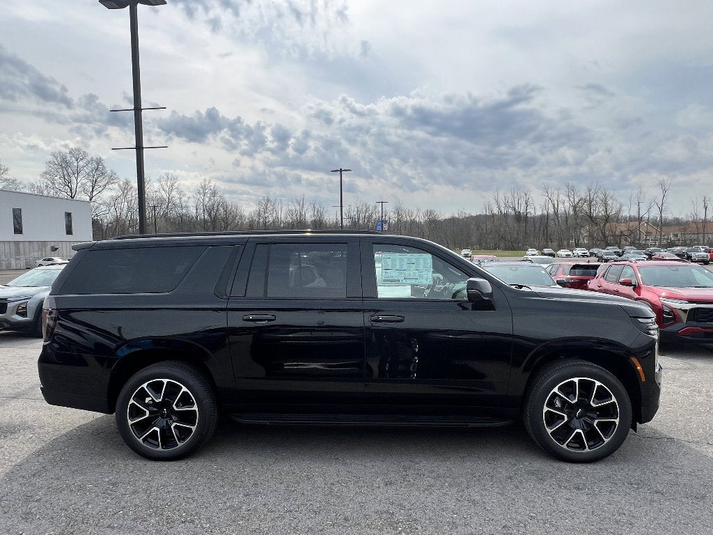 2026 Chevrolet Suburban RST