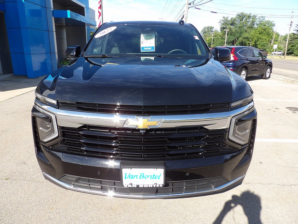 2025 Chevrolet Tahoe LS