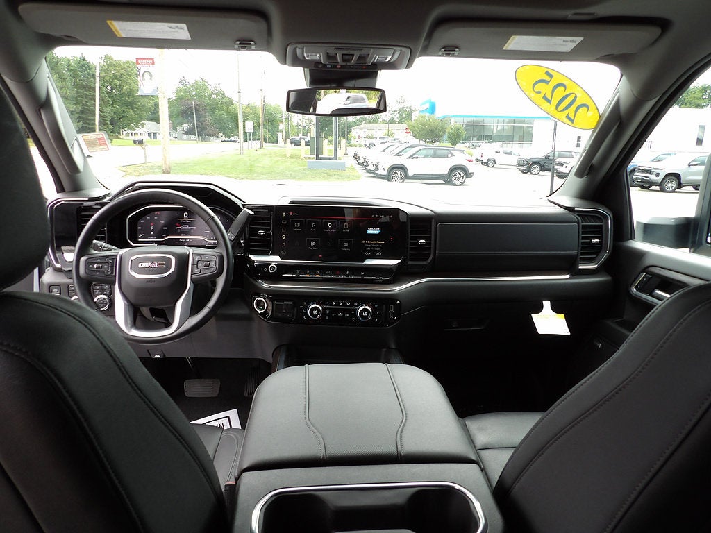 2025 GMC Sierra 3500 HD SLT