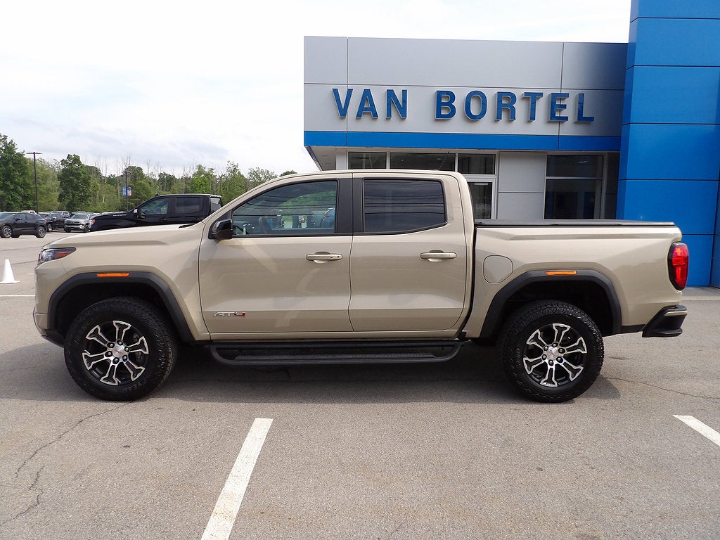 2024 GMC Canyon AT4