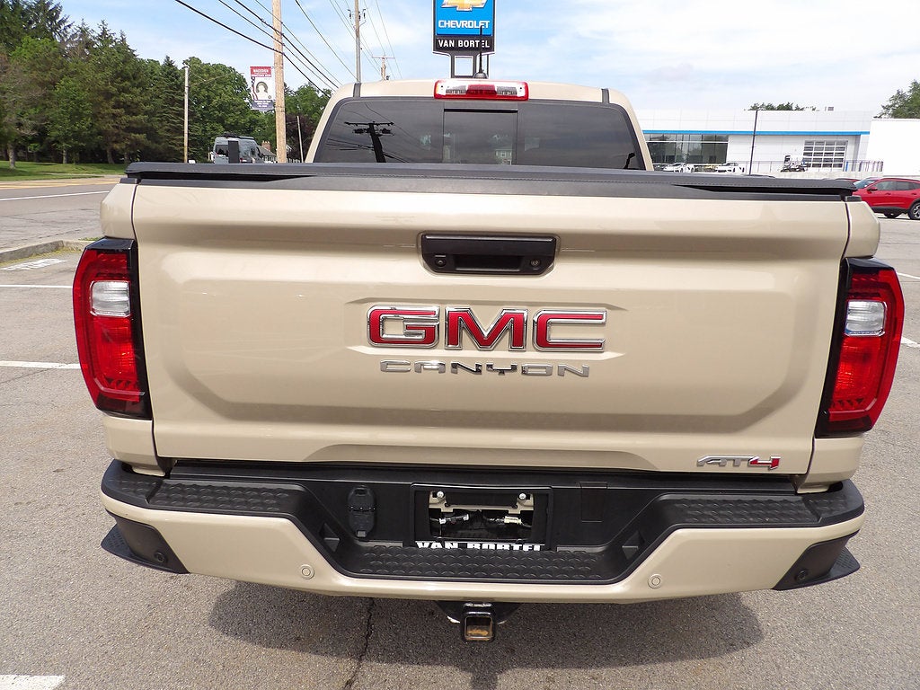 2024 GMC Canyon AT4