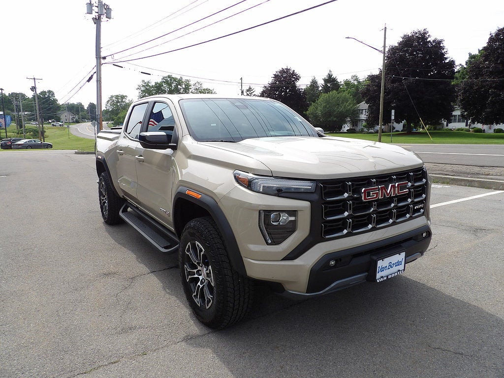 2024 GMC Canyon AT4