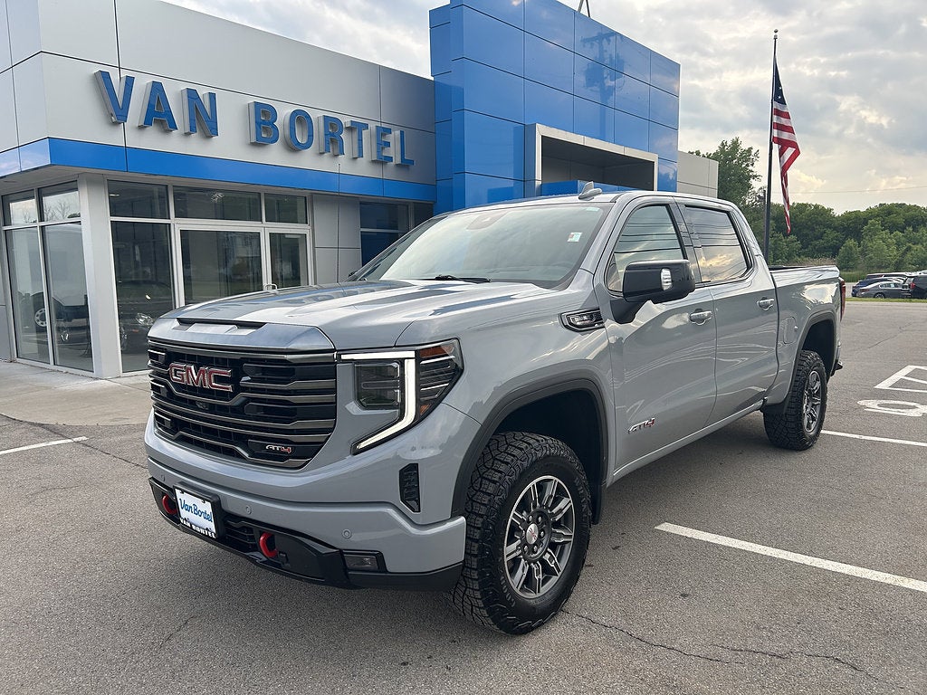 2024 GMC Sierra 1500 AT4