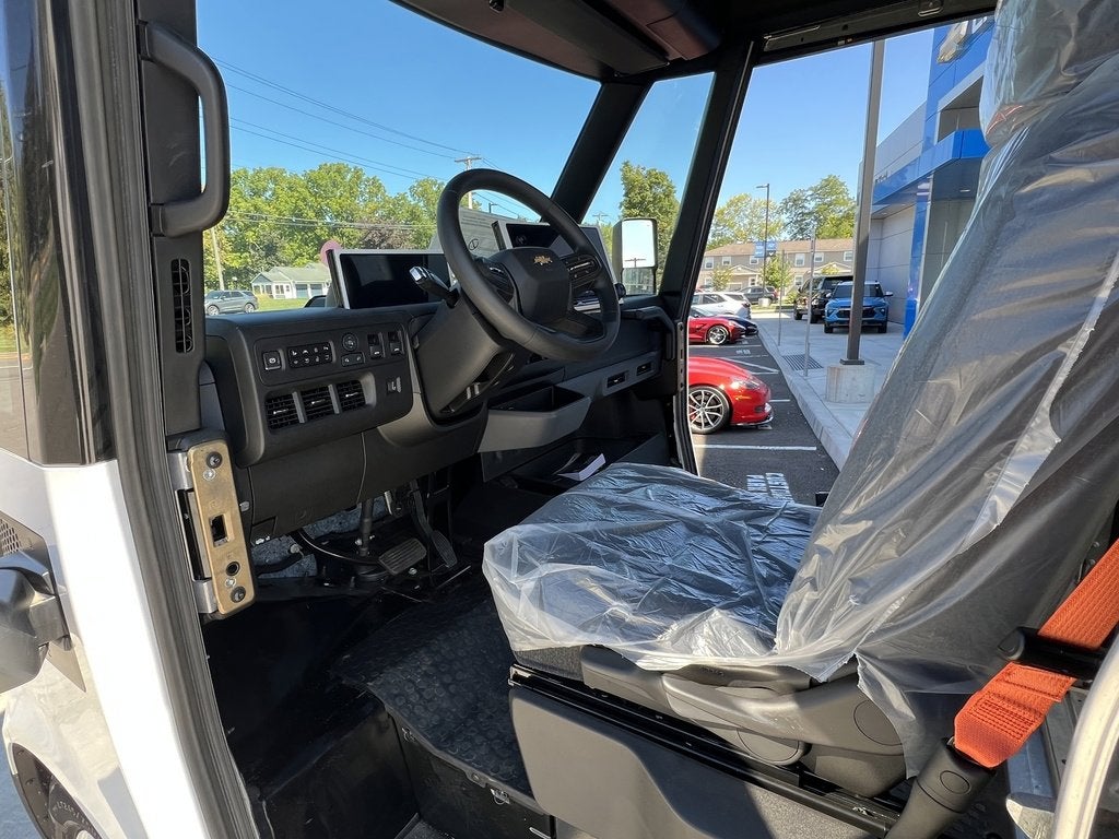 2025 Chevrolet BrightDrop 400 AWD 400