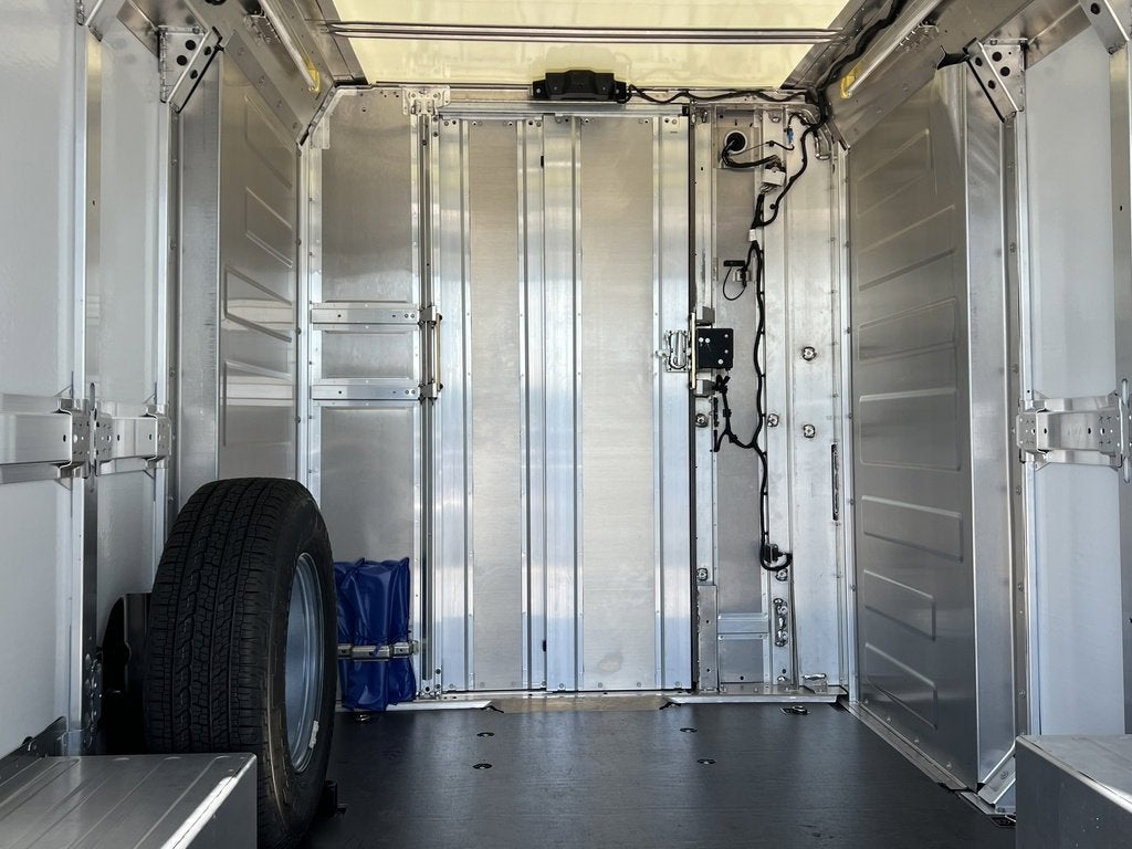 2025 Chevrolet BrightDrop 400 AWD 400