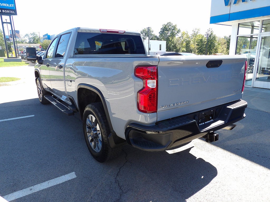 2024 Chevrolet Silverado 2500 HD Custom