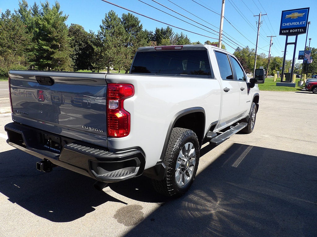 2024 Chevrolet Silverado 2500 HD Custom