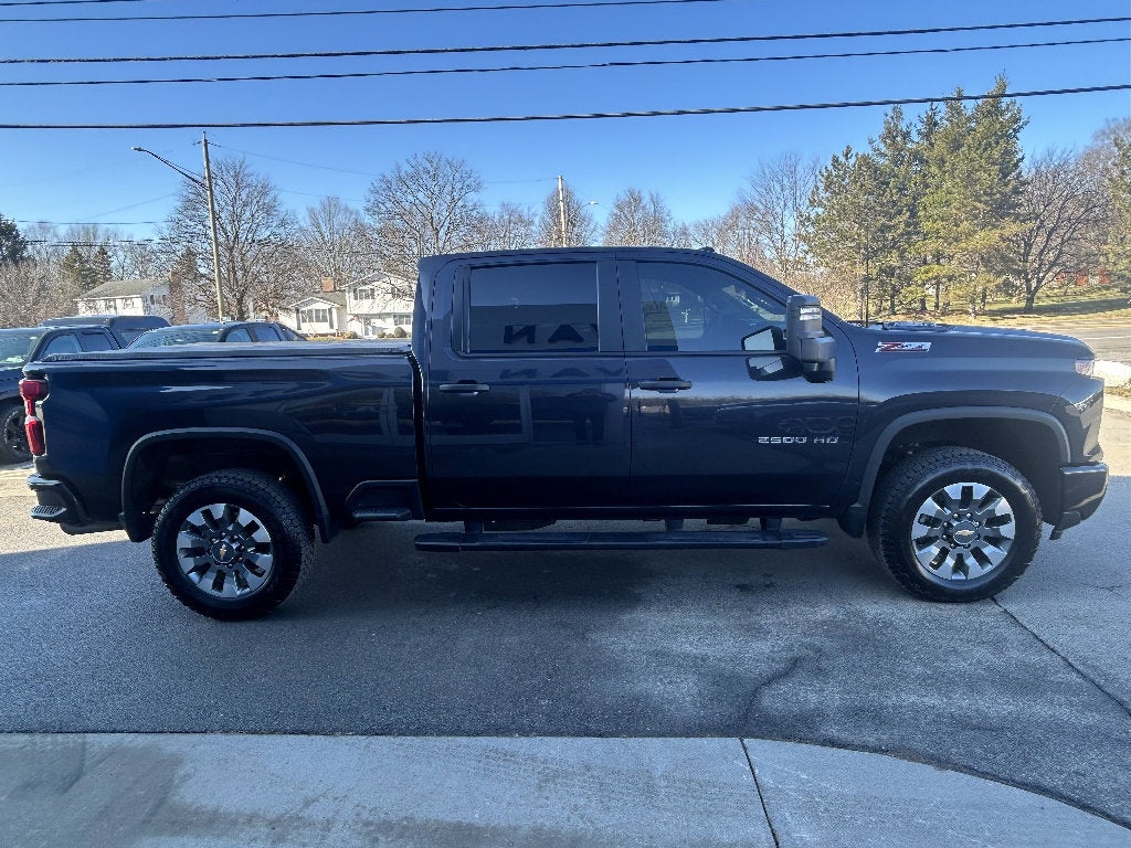 2024 Chevrolet Silverado 2500 HD Custom