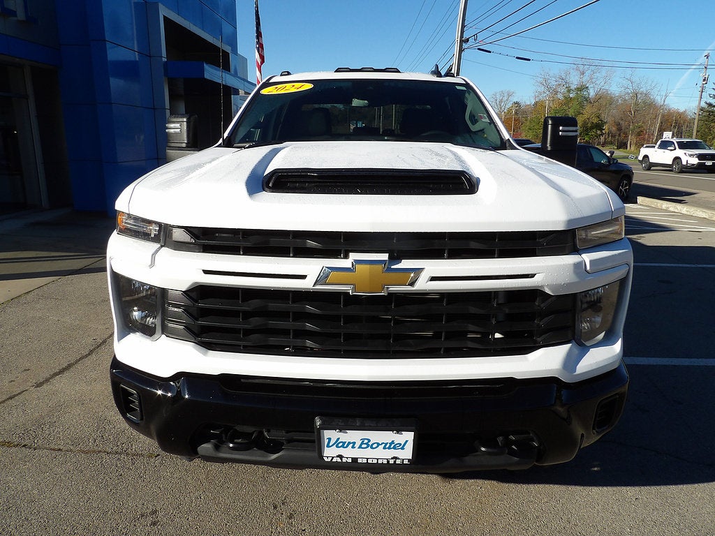 2024 Chevrolet Silverado 2500 HD Custom