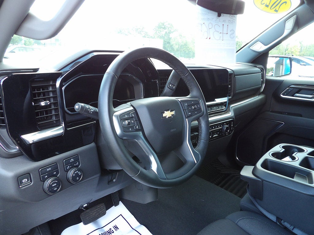 2025 Chevrolet Silverado 1500 LT (2FL)