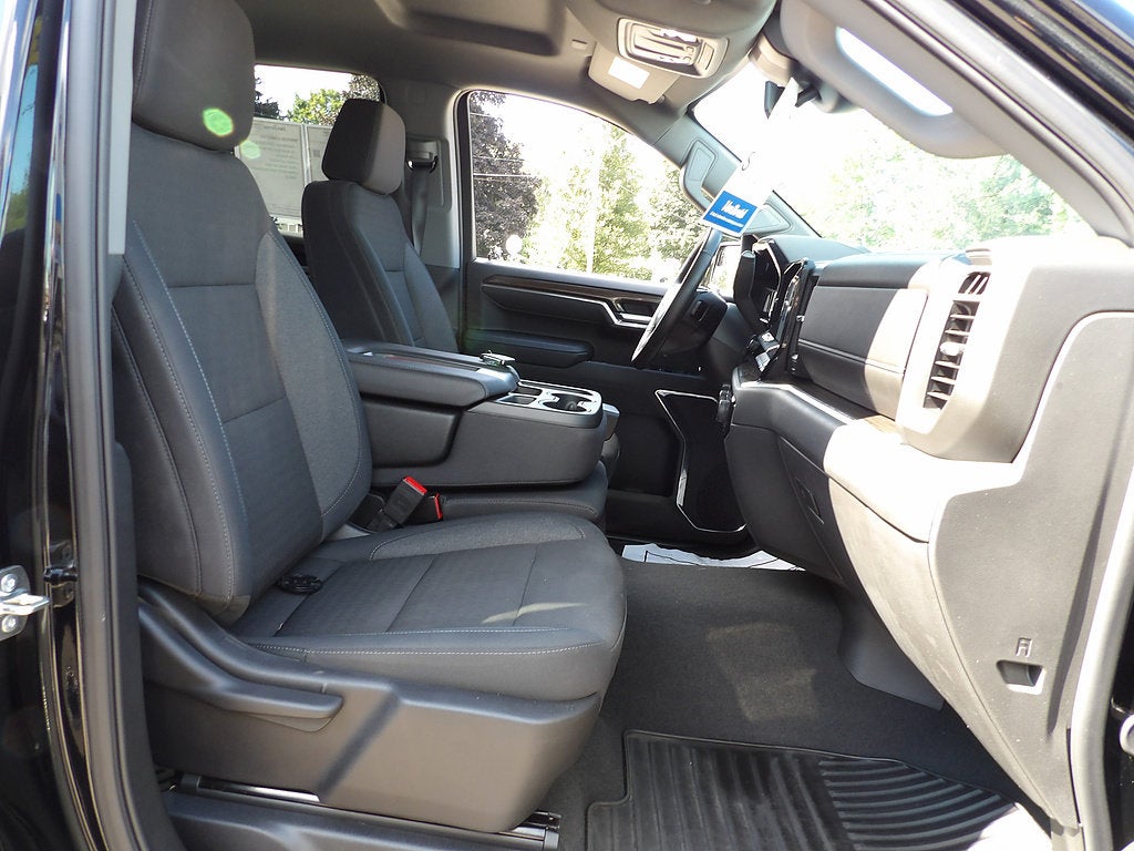 2025 Chevrolet Silverado 1500 LT (2FL)
