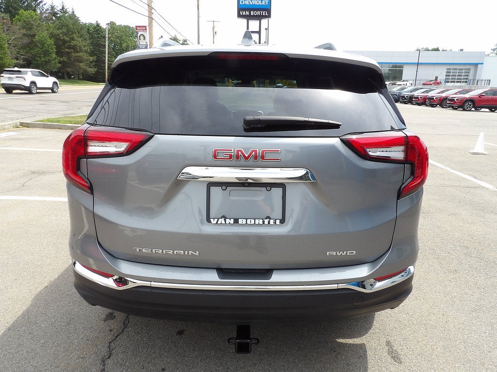 2023 GMC Terrain SLT