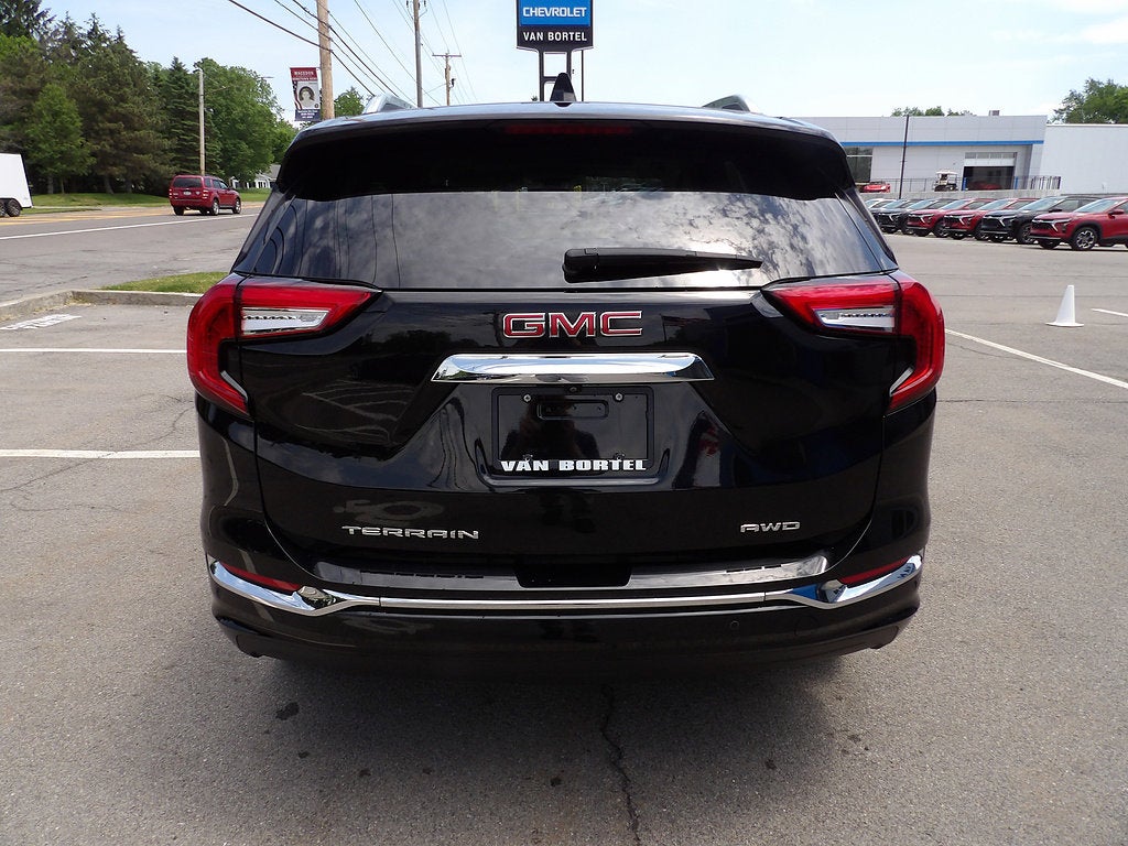 2023 GMC Terrain Denali