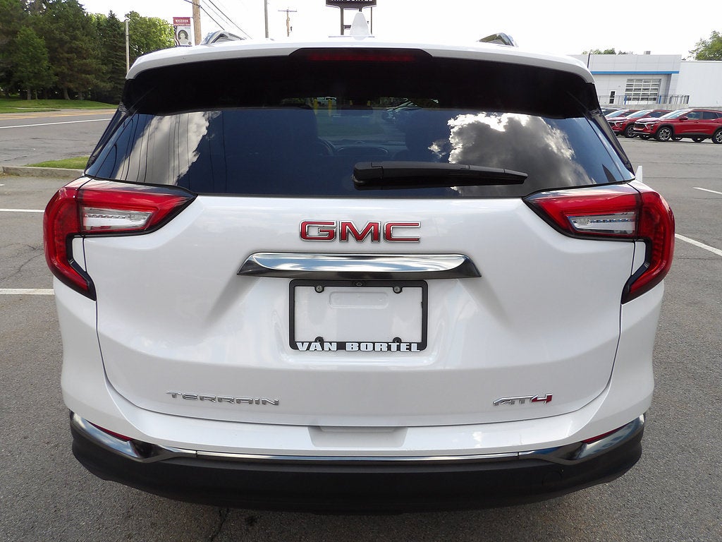 2022 GMC Terrain AT4