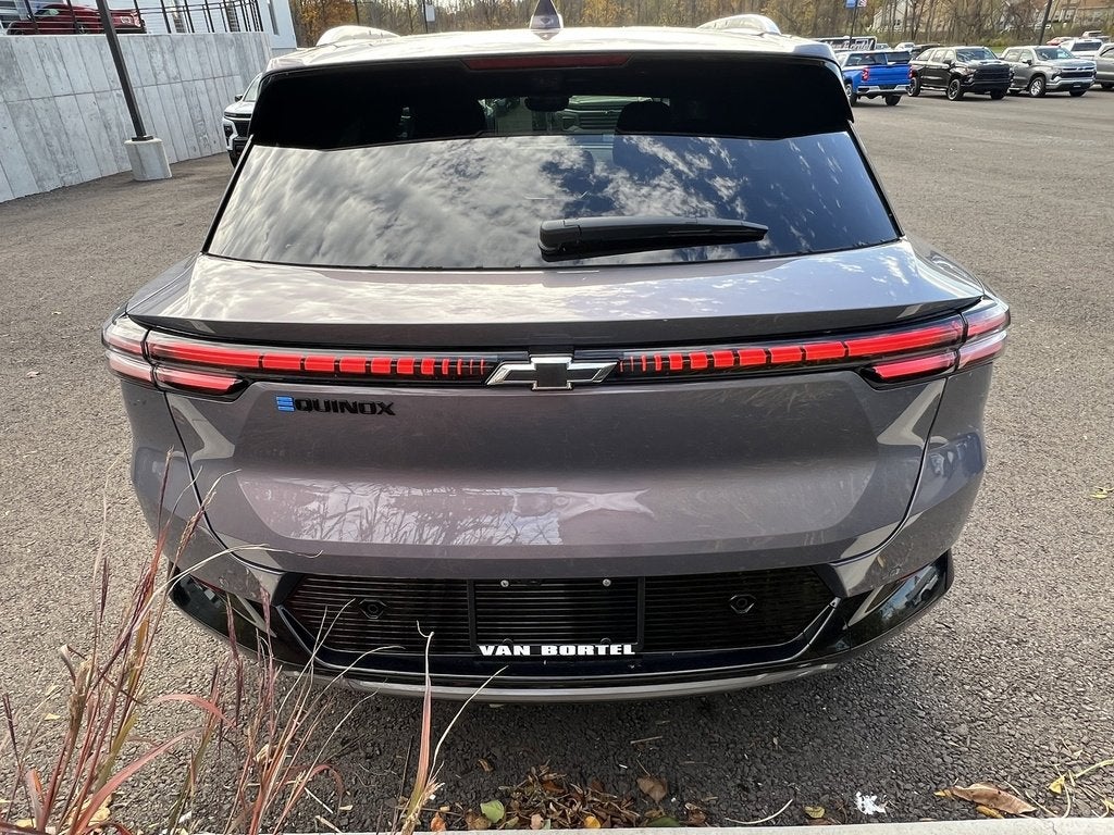 2025 Chevrolet Equinox EV LT