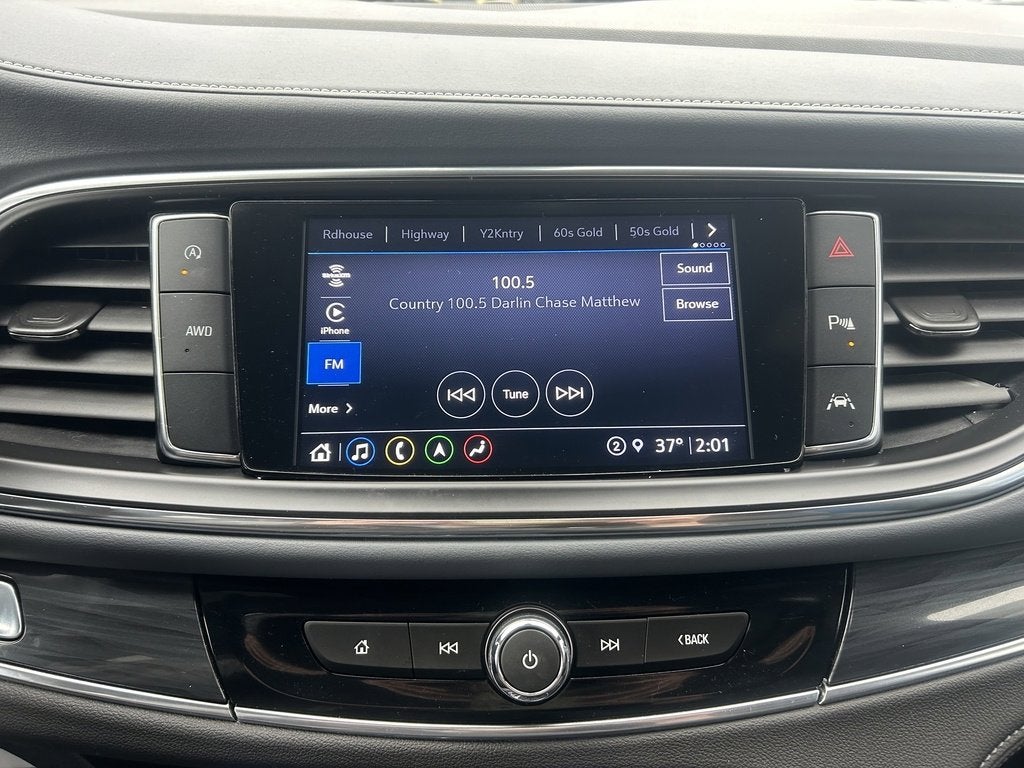 2023 Buick Enclave Essence