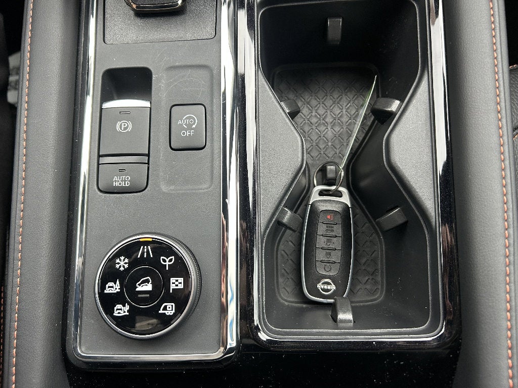 2025 Nissan Pathfinder Rock Creek 4WD