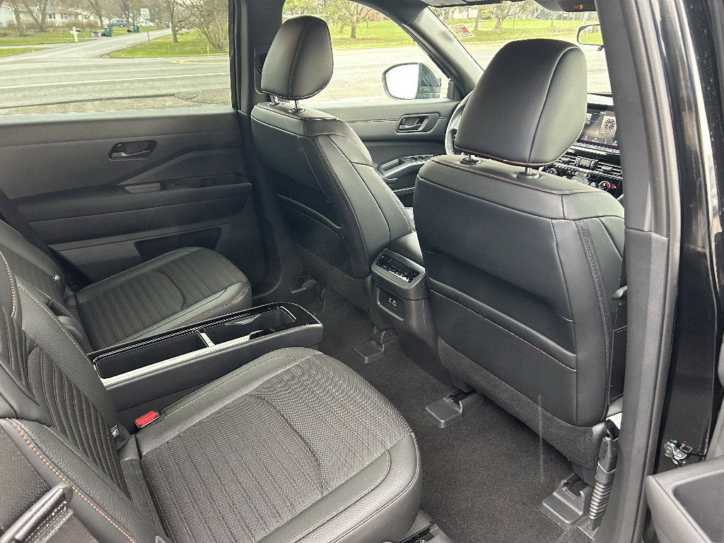 2025 Nissan Pathfinder Rock Creek 4WD