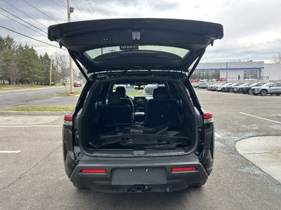 2025 Nissan Pathfinder Rock Creek 4WD