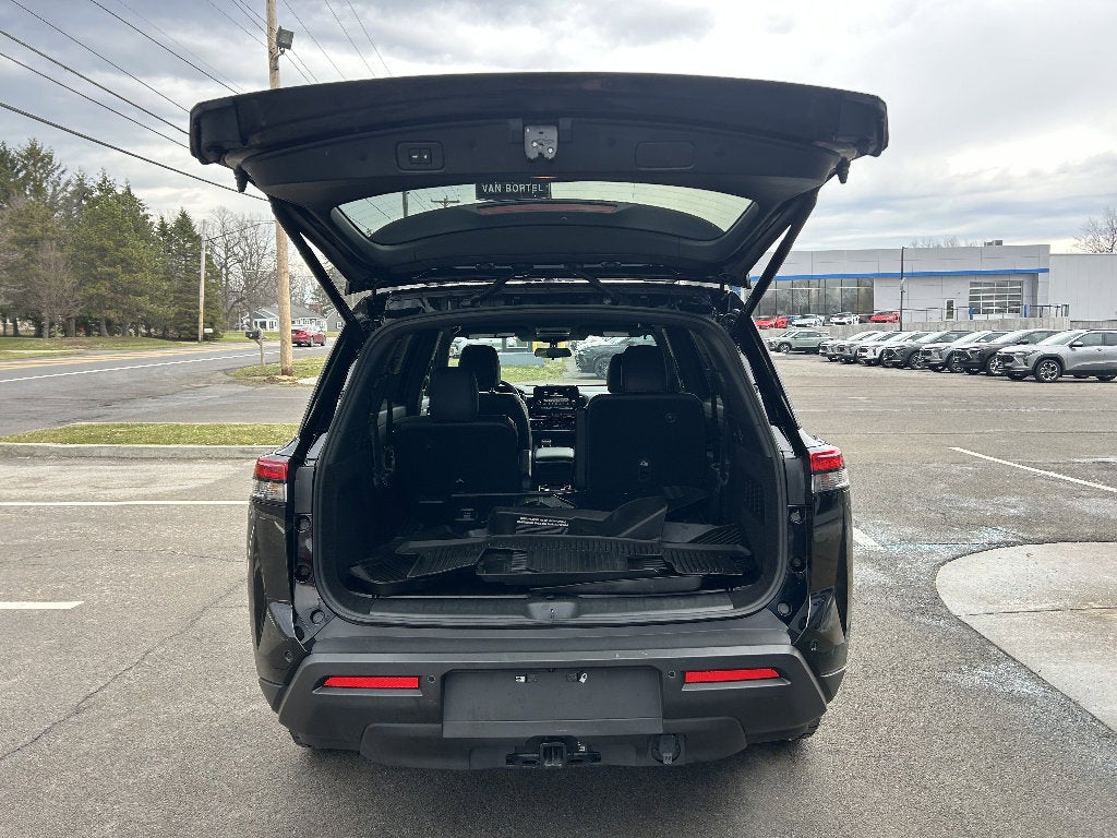 2025 Nissan Pathfinder Rock Creek 4WD