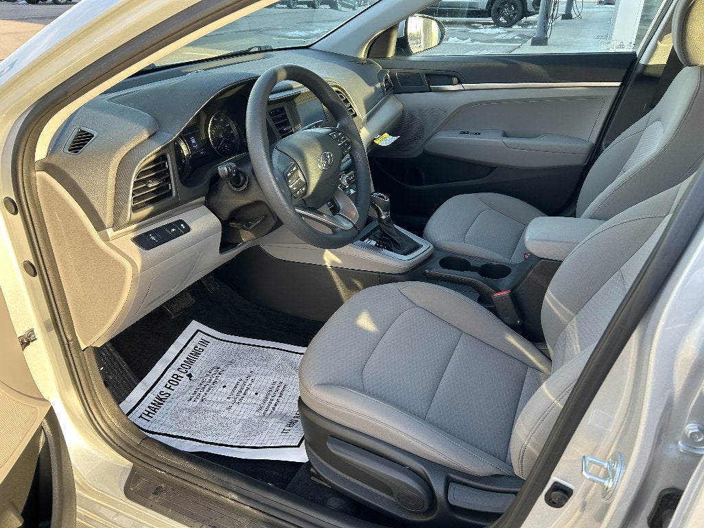 2020 Hyundai Elantra SE