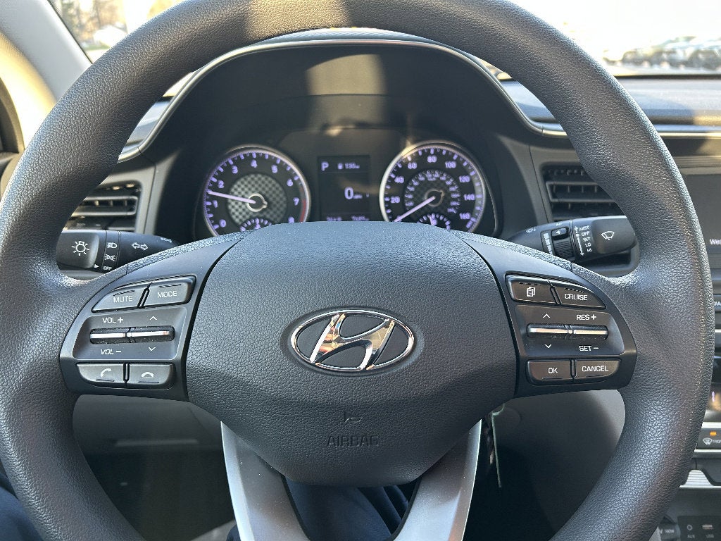 2020 Hyundai Elantra SE