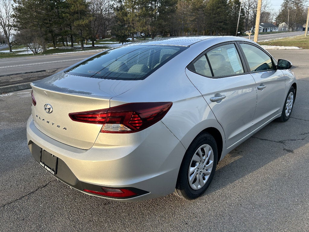2020 Hyundai Elantra SE