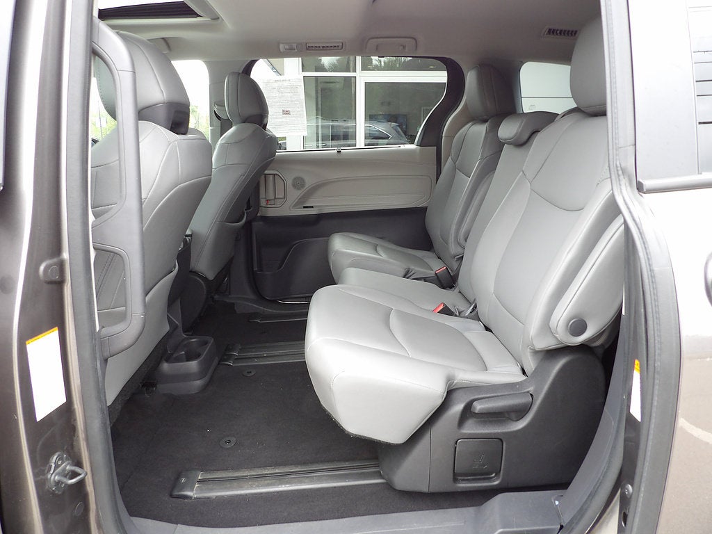 2022 Toyota Sienna XLE