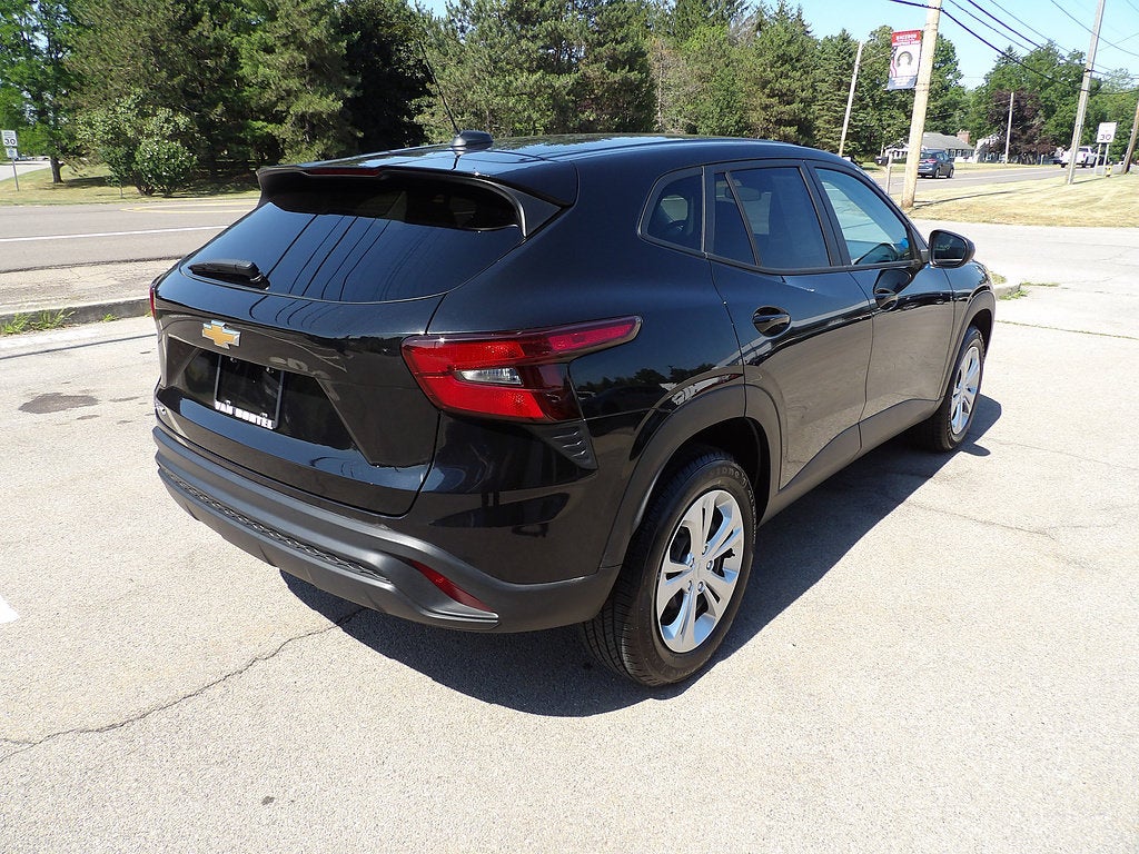 2024 Chevrolet Trax LS